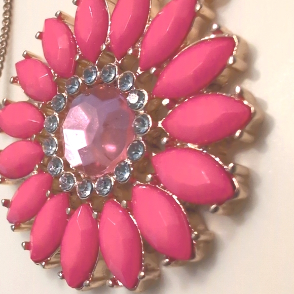 Kate Spade Long Gold Pink Flower Necklace NWOT - Picture 6 of 8